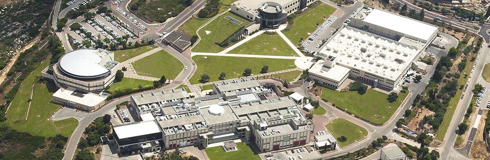 מבט ציפור על מבני מפעל ישקר בתפן